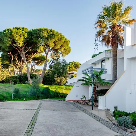 Villa Lina - *