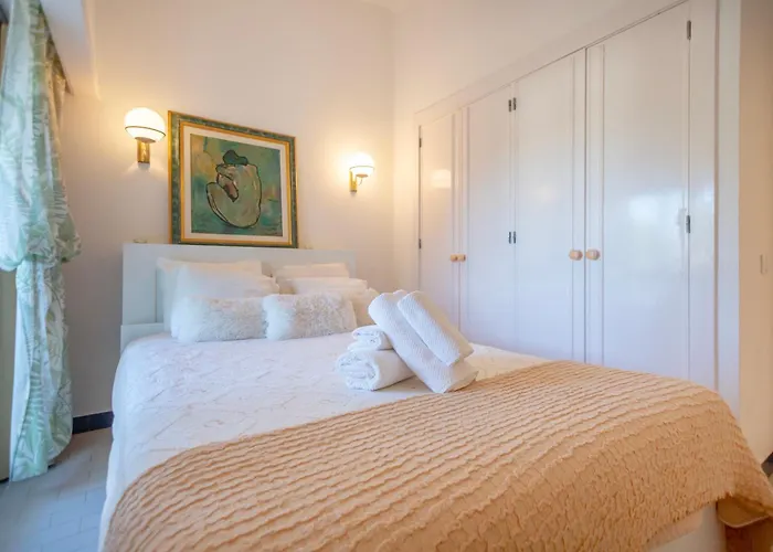 Lina - Vilamoura Villa