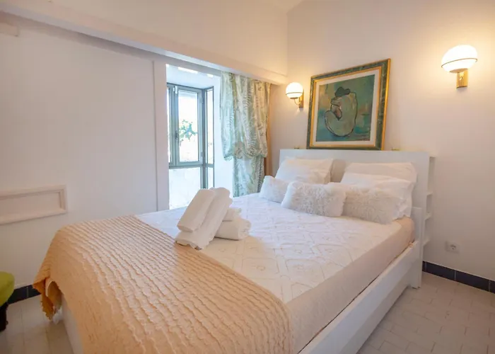 Lina - Vilamoura